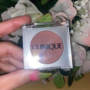 Clinique brand new, never used soft, pressed powder, blush, in New Clover 💕🌸